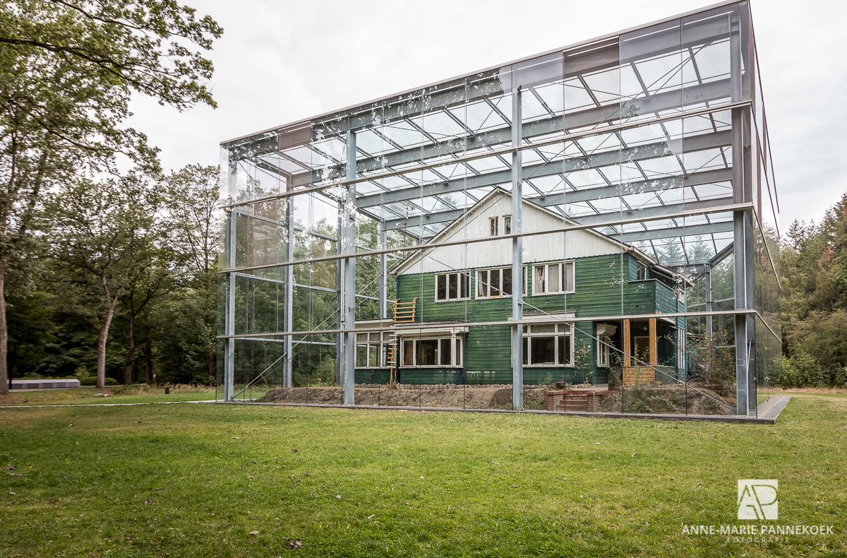 Kamp Westerbork commandantswoning in glas Kamp Westerbork commandantswoning in glas